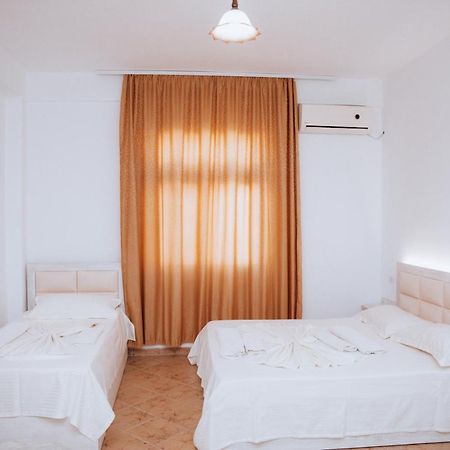 Hotel Perdja Velipoja Kültér fotó