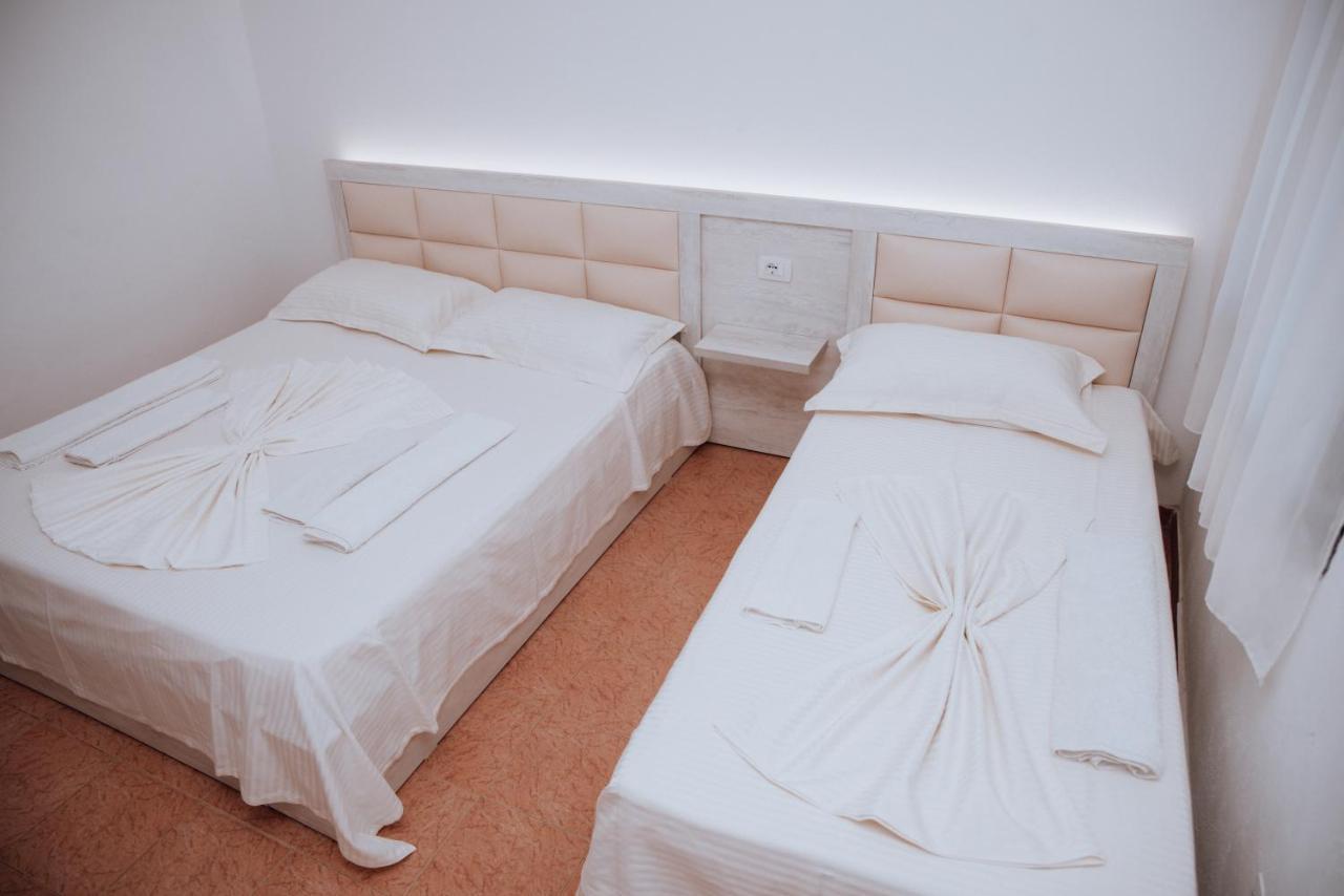 Hotel Perdja Velipoja Kültér fotó