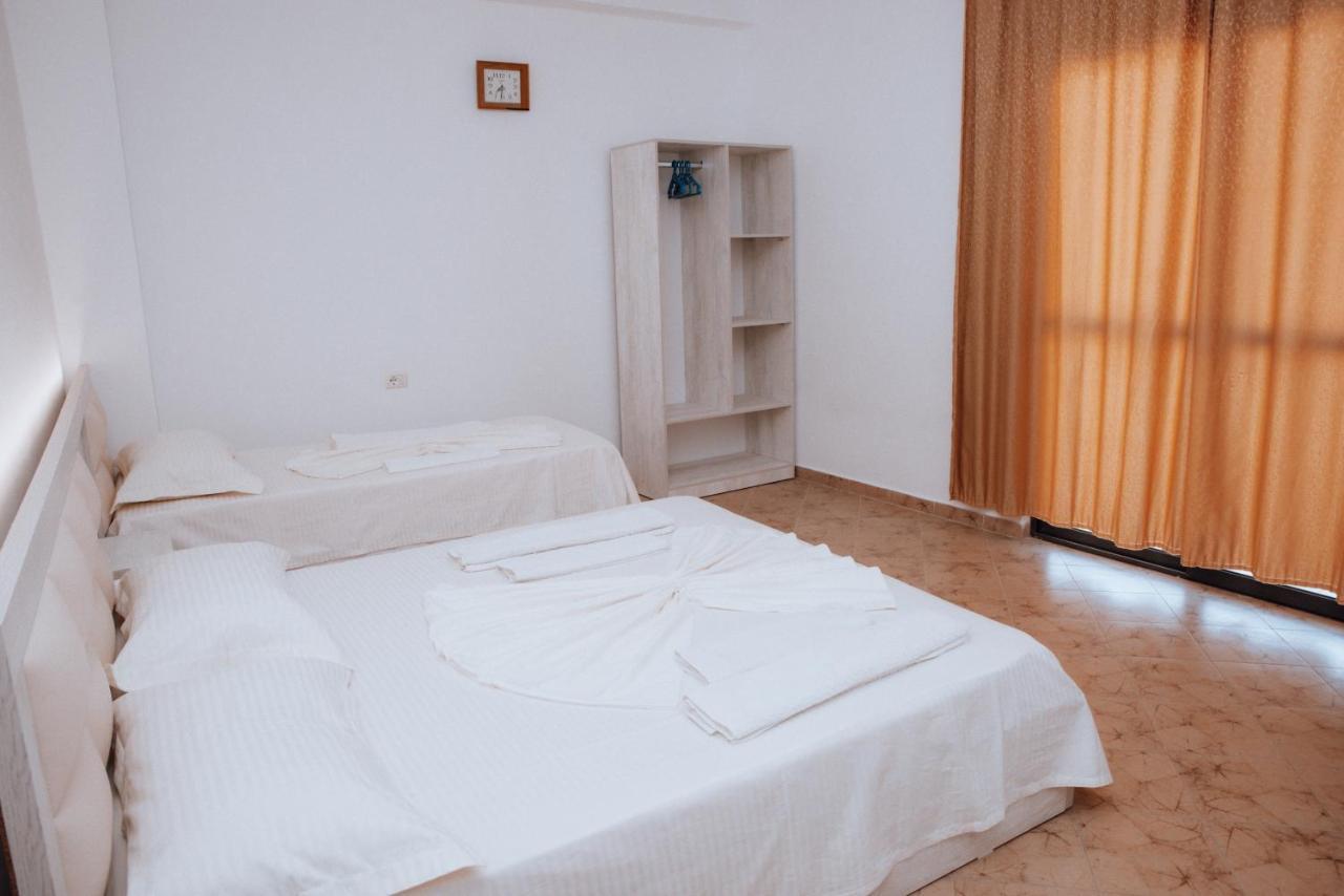 Hotel Perdja Velipoja Kültér fotó