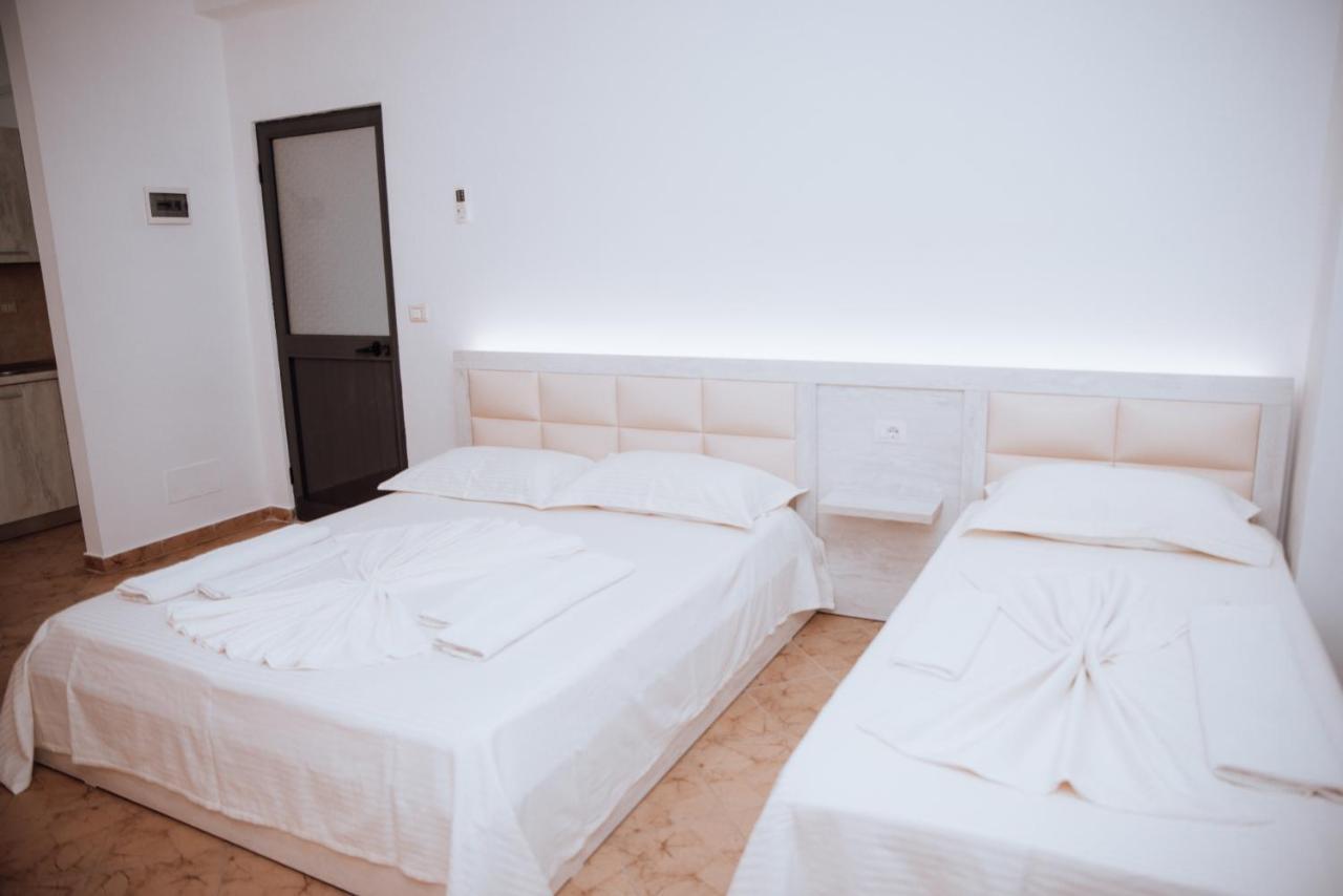 Hotel Perdja Velipoja Kültér fotó
