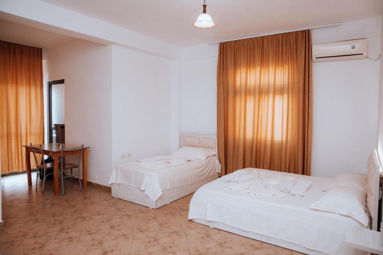 Hotel Perdja Velipoja Kültér fotó