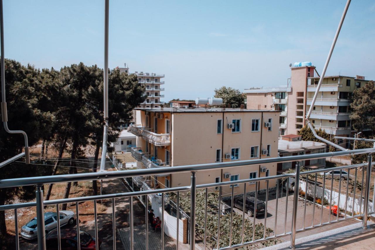 Hotel Perdja Velipoja Kültér fotó