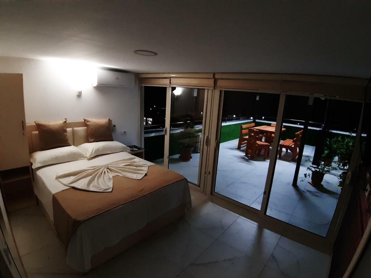 Hotel Perdja Velipoja Kültér fotó