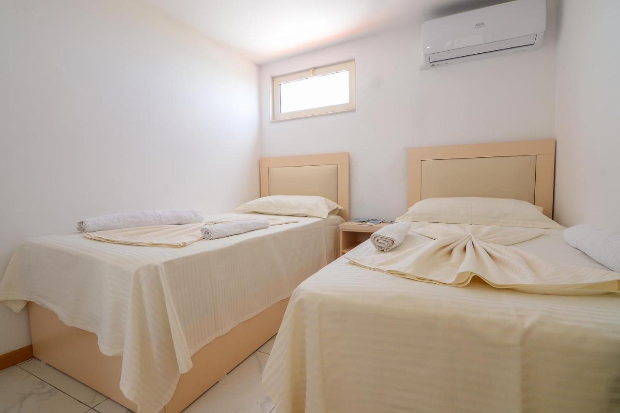 Hotel Perdja Velipoja Kültér fotó