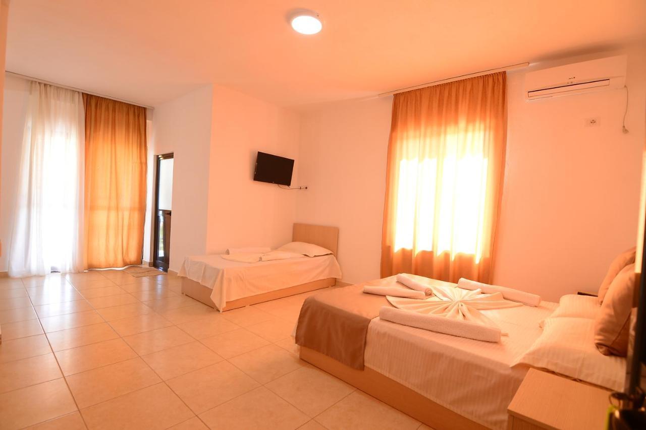 Hotel Perdja Velipoja Kültér fotó